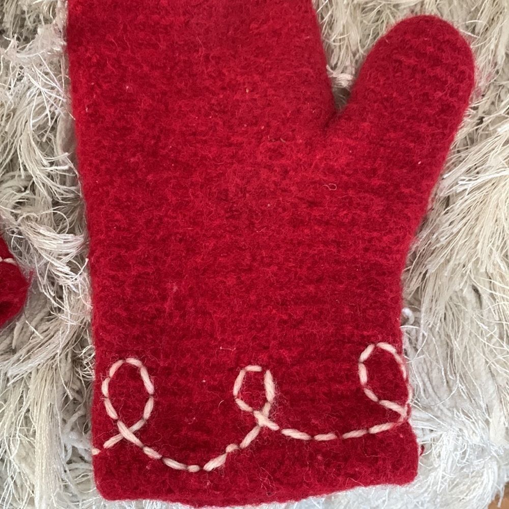 Handmade Red Felted Wool Mittens - Picture 6 of 17